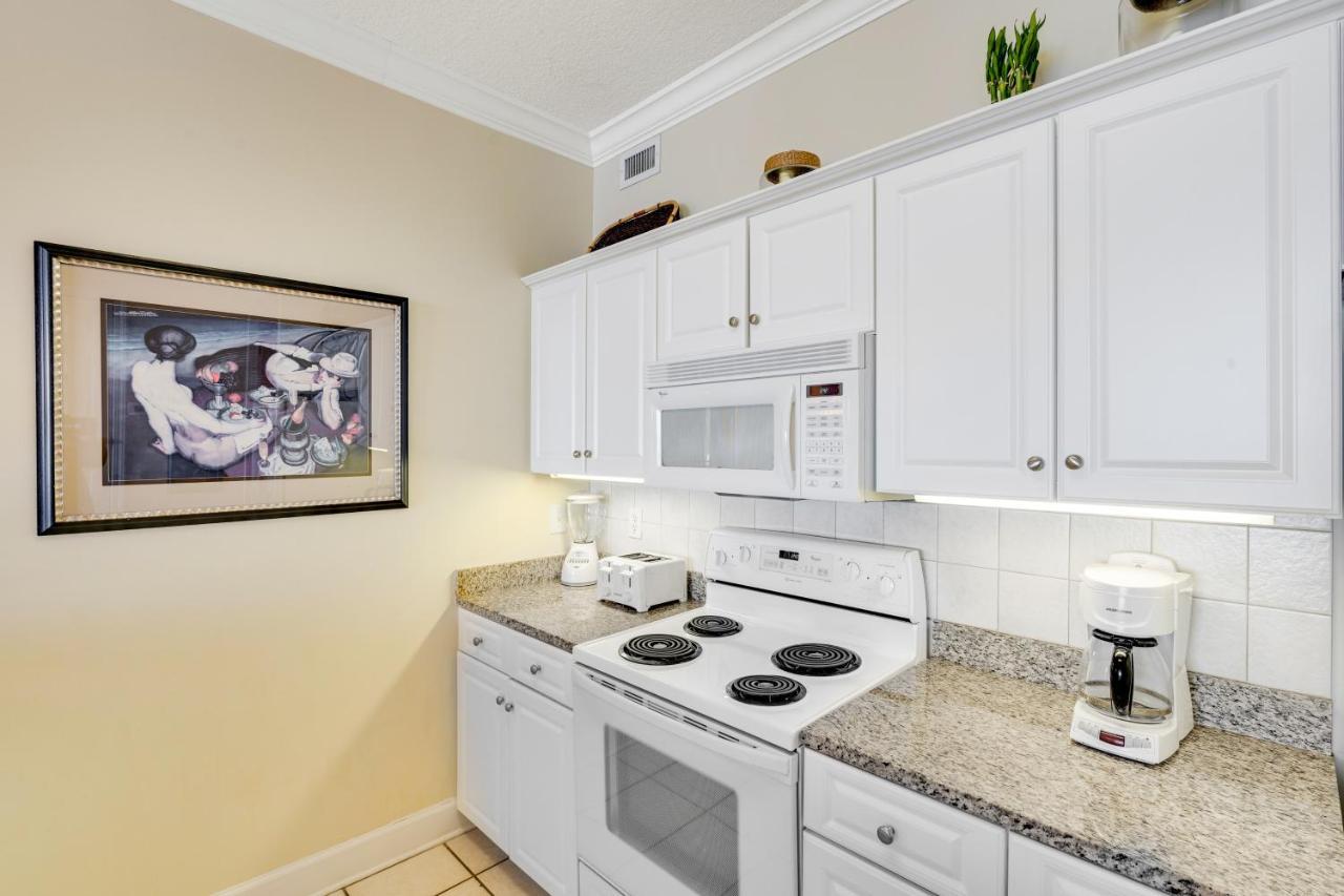 Regency Isle 802 Apartment *